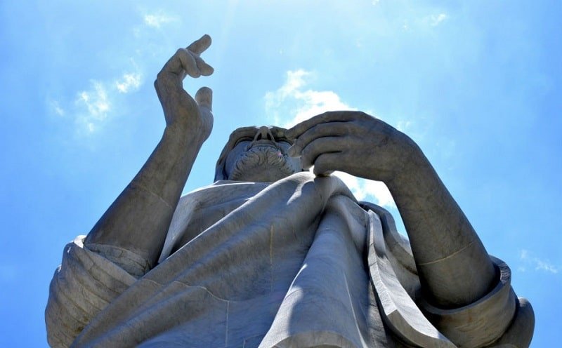 christ statue in havana