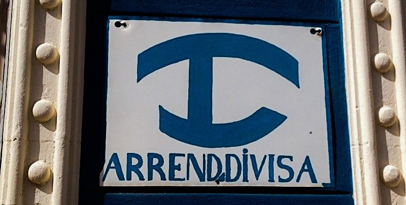 Guesthouses Blue Sign